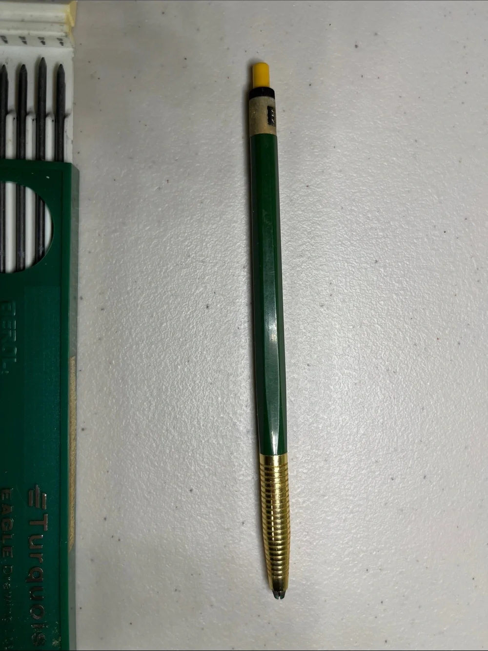 Vintage Beryl mechanical pencil with extra lead 1980s
